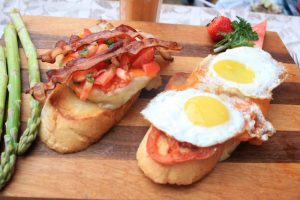 pho delight friends & neighbours cafe egg bacon sandwich